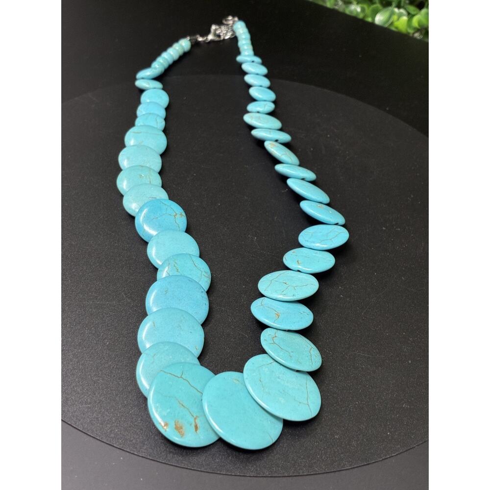 Turquoise Howlite Disc Bead Necklace Graduated Statement Collar 22 Inch - Picture 5 of 8